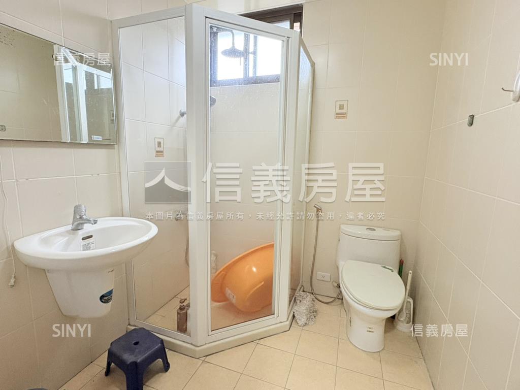 旺族高樓景觀四房房屋室內格局與周邊環境