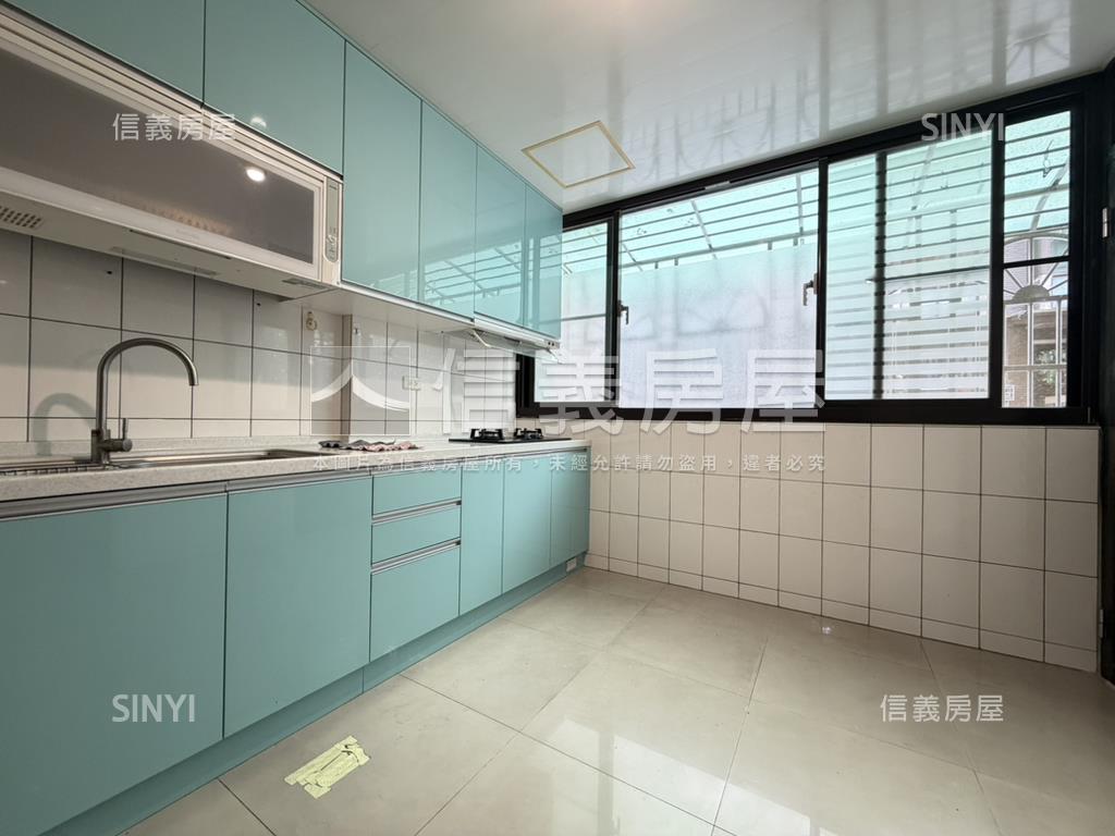水景寧靜透天別墅房屋室內格局與周邊環境
