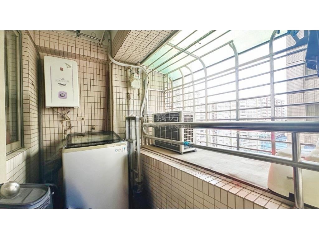 文山鳳凰天下三房車房屋室內格局與周邊環境