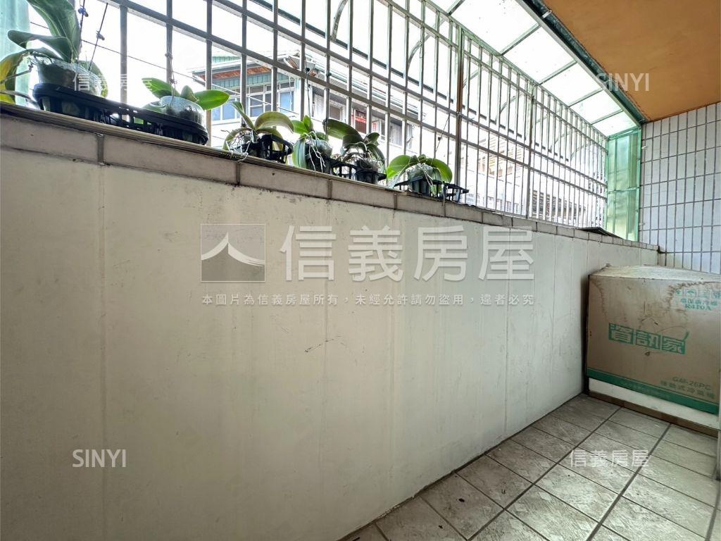 大面寬地坪約５４坪廠辦房屋室內格局與周邊環境