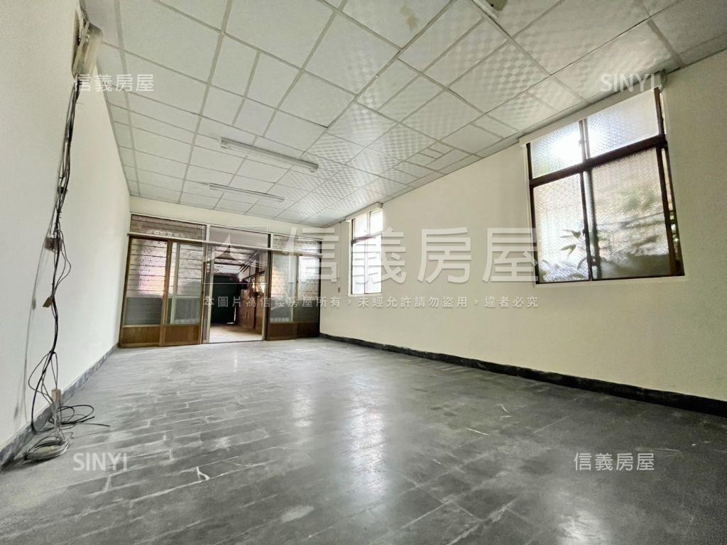 東區｜地約４４坪邊間透天房屋室內格局與周邊環境