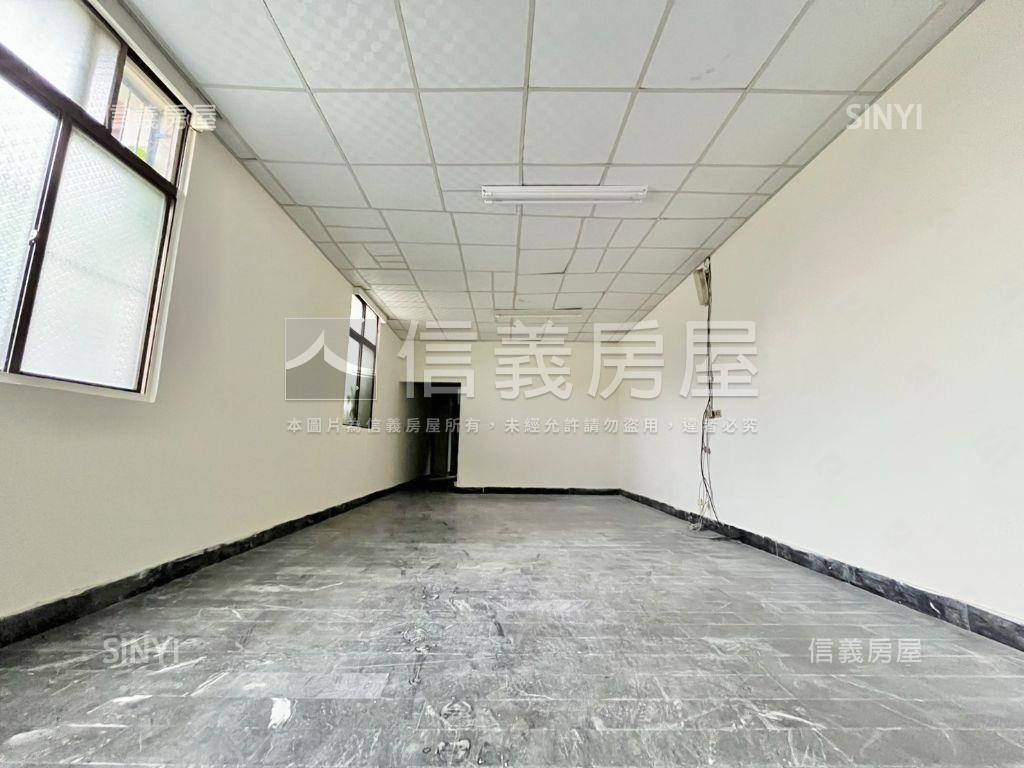 東區｜地約４４坪邊間透天房屋室內格局與周邊環境