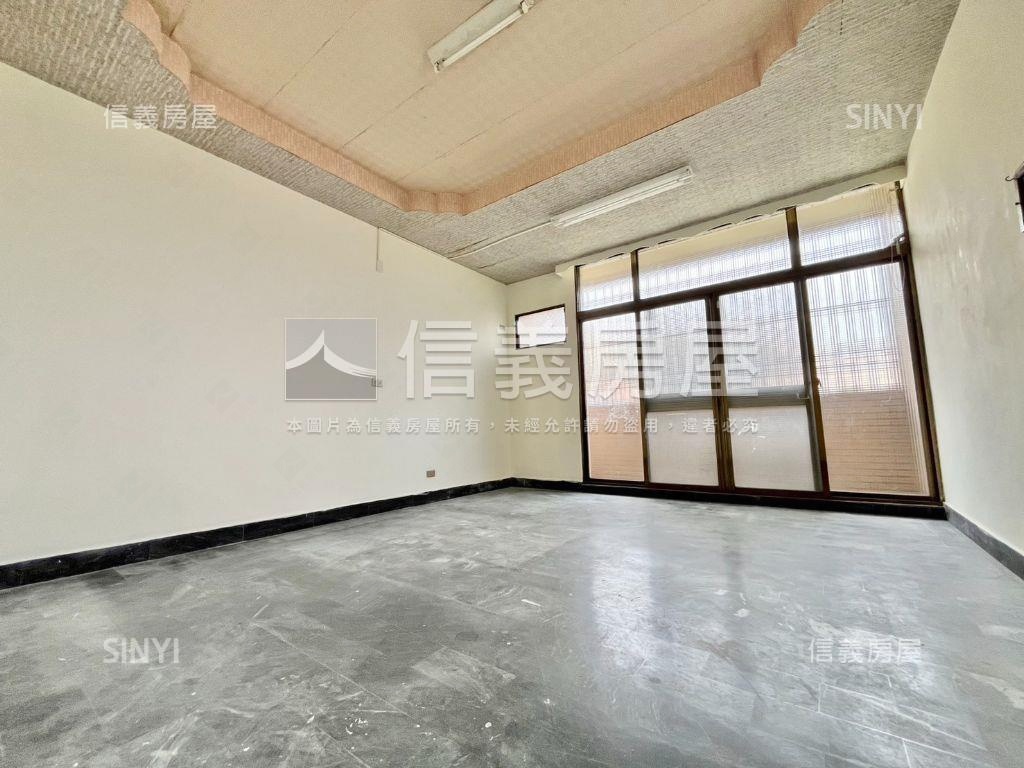 東區｜地約４４坪邊間透天房屋室內格局與周邊環境