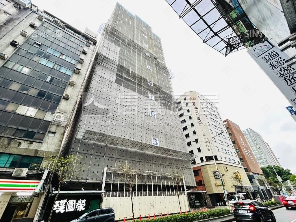 璞園榮前棟景觀２房房屋室內格局與周邊環境