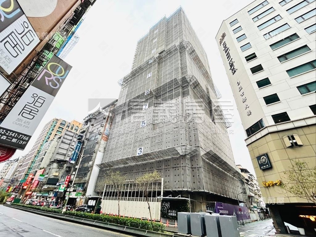璞園榮前棟景觀２房房屋室內格局與周邊環境