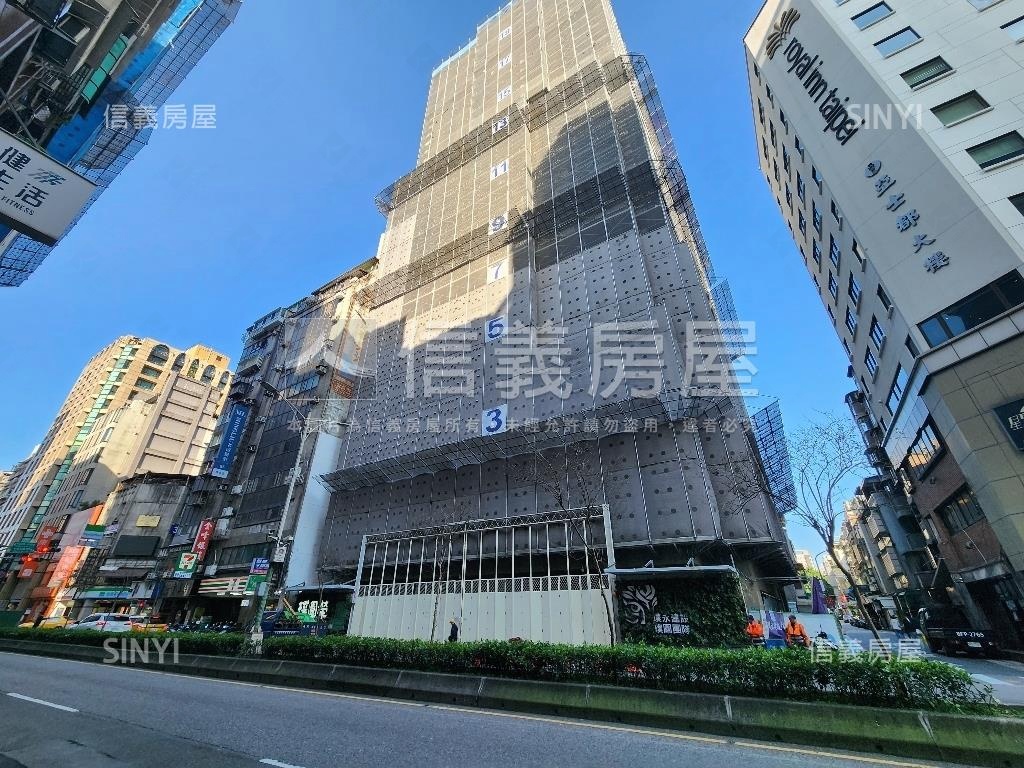 璞園榮前棟景觀２房房屋室內格局與周邊環境