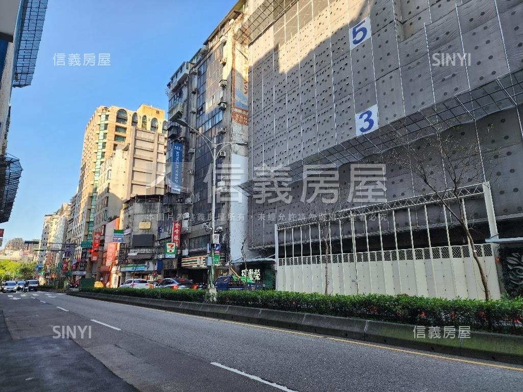 璞園榮前棟景觀２房房屋室內格局與周邊環境
