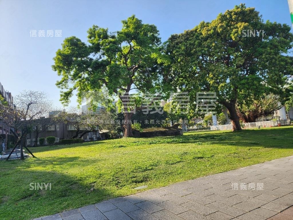 璞園榮前棟景觀２房房屋室內格局與周邊環境