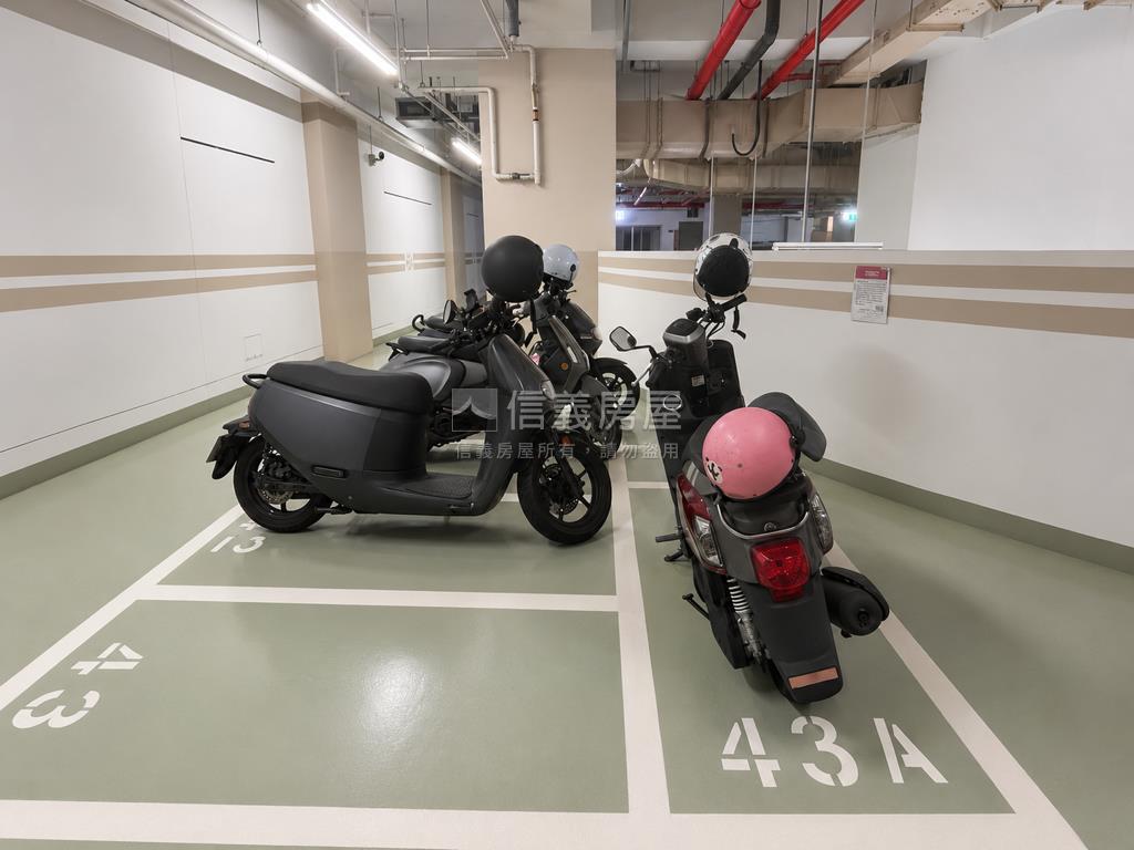 巨蛋核心城車位兩房房屋室內格局與周邊環境