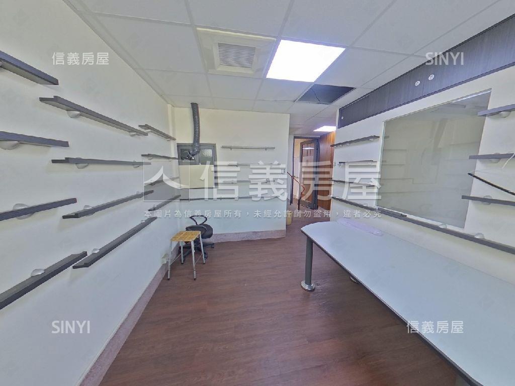 建國東路雙併店面房屋室內格局與周邊環境
