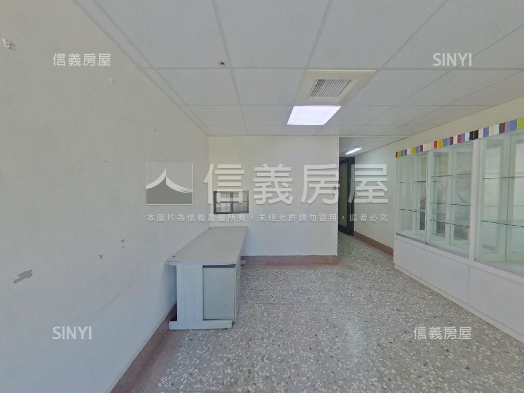 建國東路雙併店面房屋室內格局與周邊環境