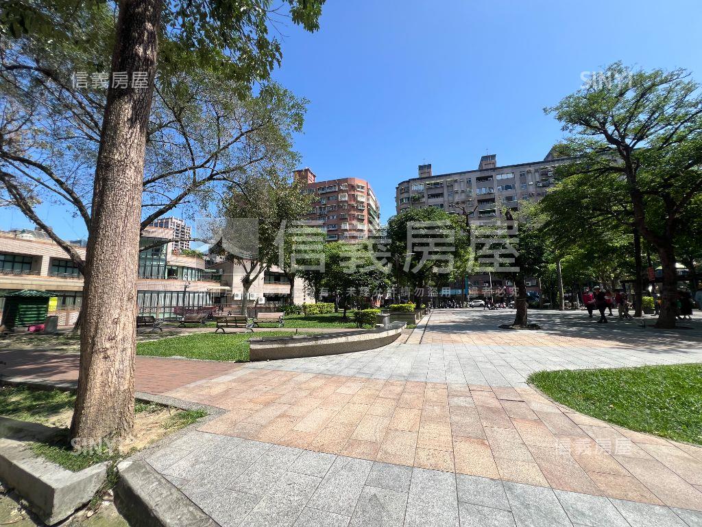 學府公園景觀二房房屋室內格局與周邊環境