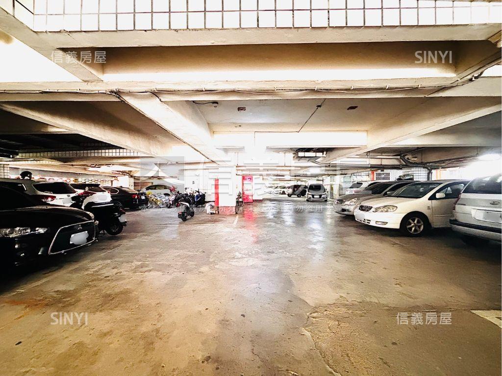 埔東大都市Ｂ三房平車房屋室內格局與周邊環境