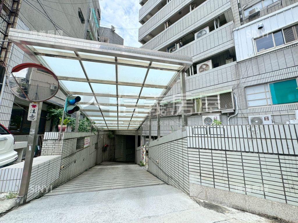 新接！稀有正文心路上商辦房屋室內格局與周邊環境