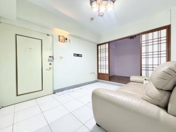 近兵仔市｜有陽台小資兩房