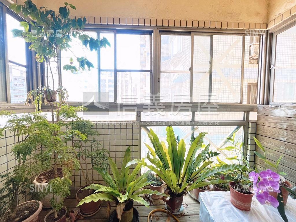 稀有海華三陽台高樓景觀戶房屋室內格局與周邊環境