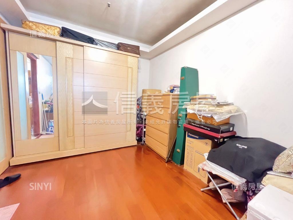 稀有海華三陽台高樓景觀戶房屋室內格局與周邊環境