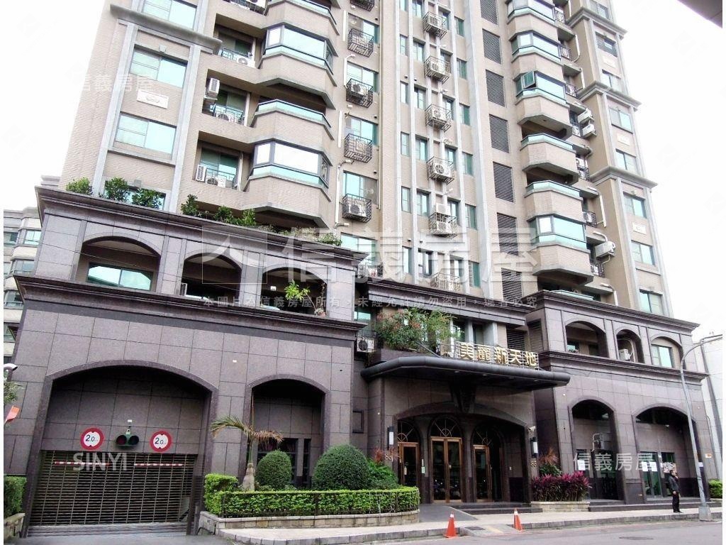 專營美麗新天地邊間附車位房屋室內格局與周邊環境