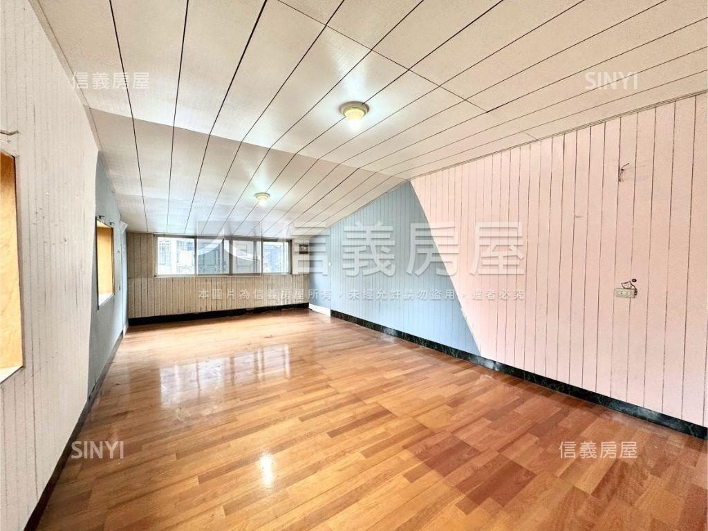 四大房低總價臨路透天房屋室內格局與周邊環境