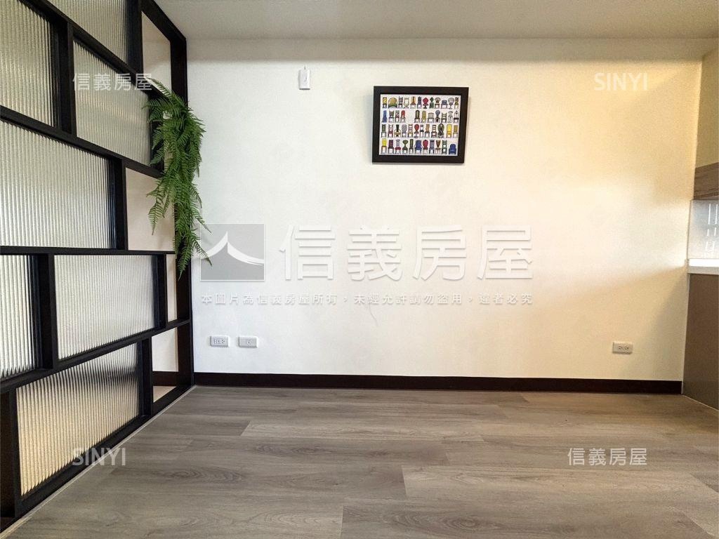 觀雲Ⅲ高樓層２房平車房屋室內格局與周邊環境