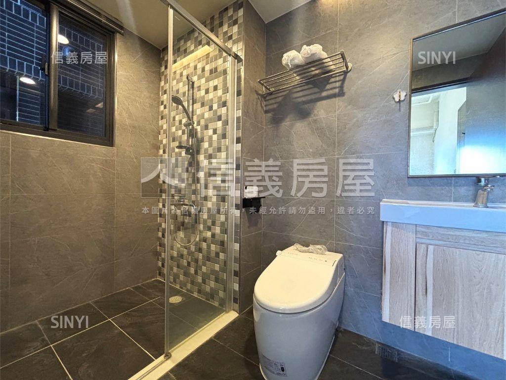 觀雲Ⅲ高樓層２房平車房屋室內格局與周邊環境