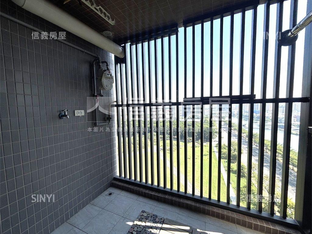 觀雲Ⅲ高樓層２房平車房屋室內格局與周邊環境