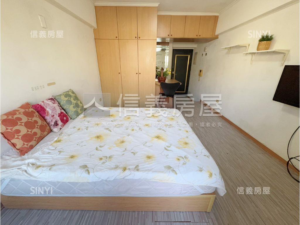 西屯採光一房附車位房屋室內格局與周邊環境