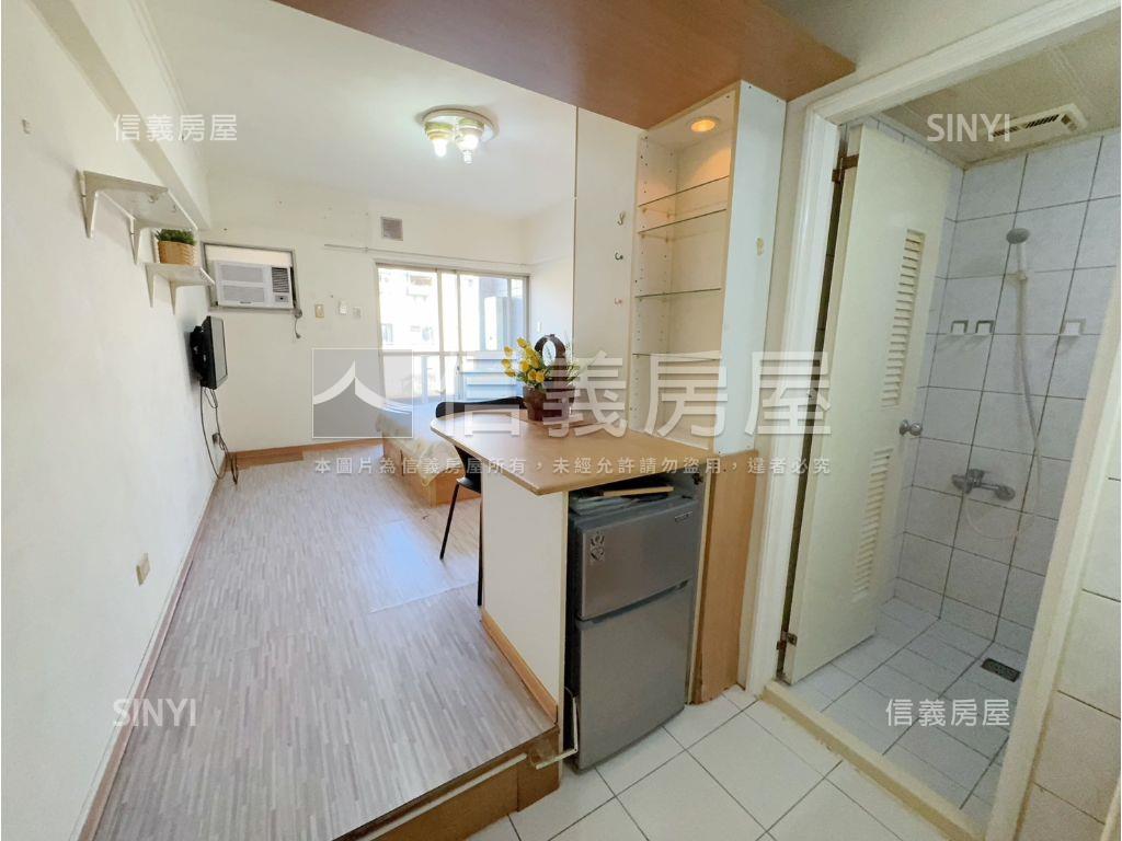 西屯採光一房附車位房屋室內格局與周邊環境