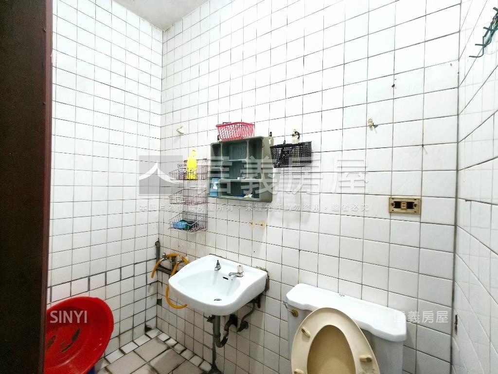 小資低總二樓美寓房屋室內格局與周邊環境
