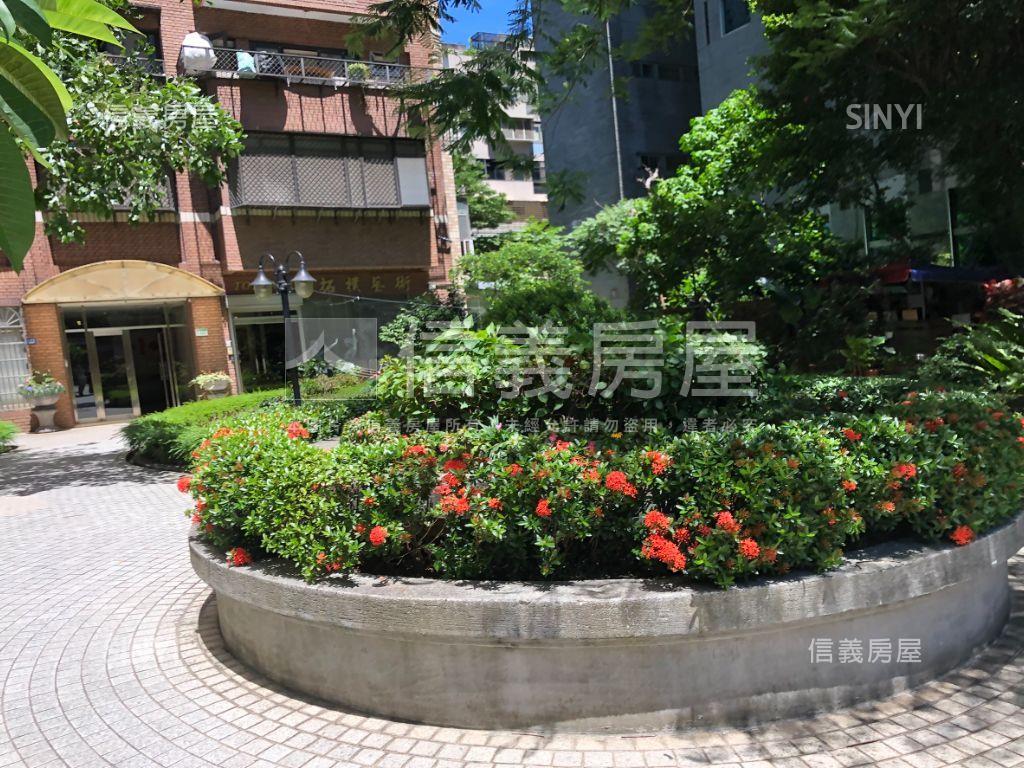 新第來亨稀有電梯四房房屋室內格局與周邊環境