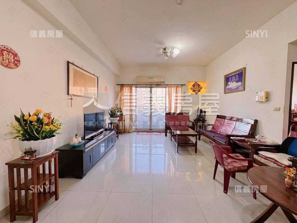 【左營世運】四房平車美邸房屋室內格局與周邊環境