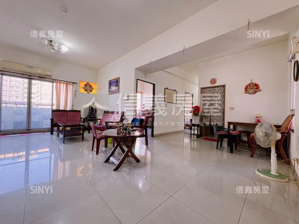 【左營世運】四房平車美邸房屋室內格局與周邊環境