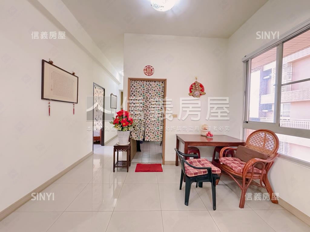 【左營世運】四房平車美邸房屋室內格局與周邊環境