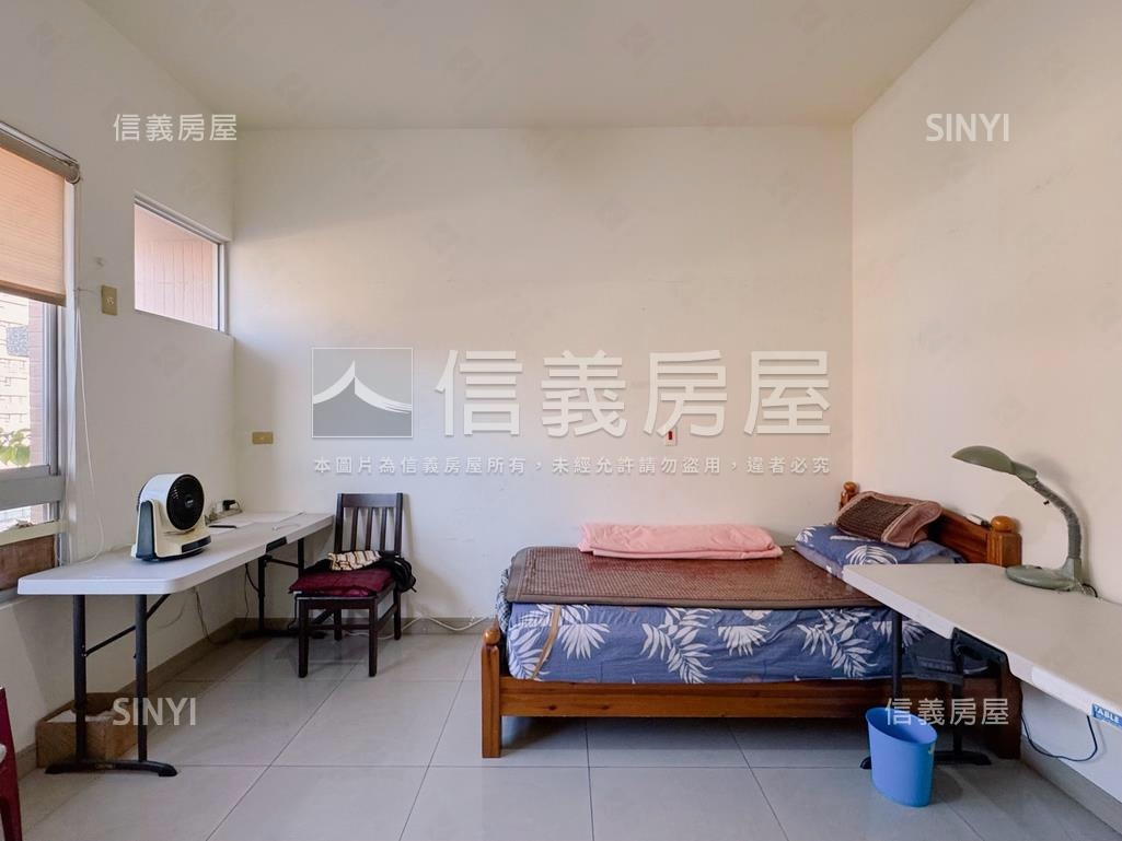 【左營世運】四房平車美邸房屋室內格局與周邊環境