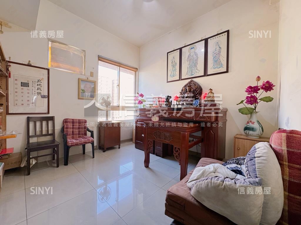 【左營世運】四房平車美邸房屋室內格局與周邊環境