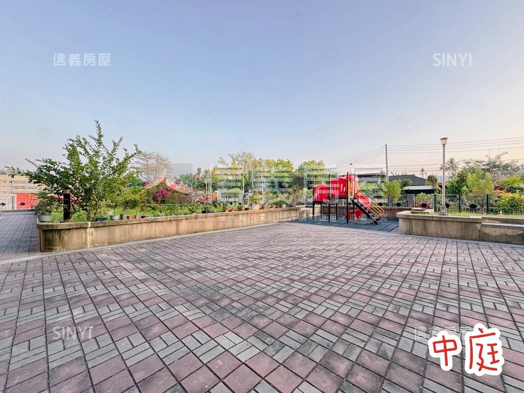 【左營世運】四房平車美邸房屋室內格局與周邊環境