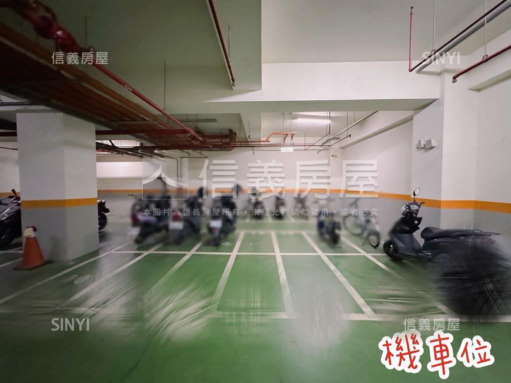 【左營世運】四房平車美邸房屋室內格局與周邊環境