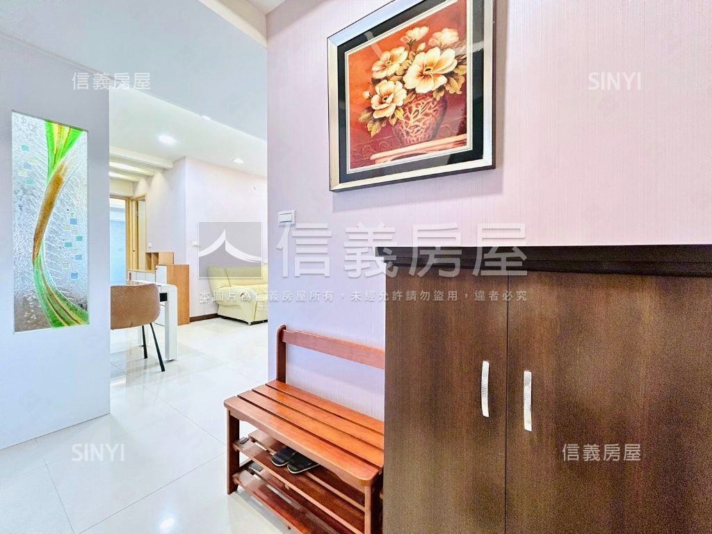 近中國醫浪漫紐約兩房車位房屋室內格局與周邊環境