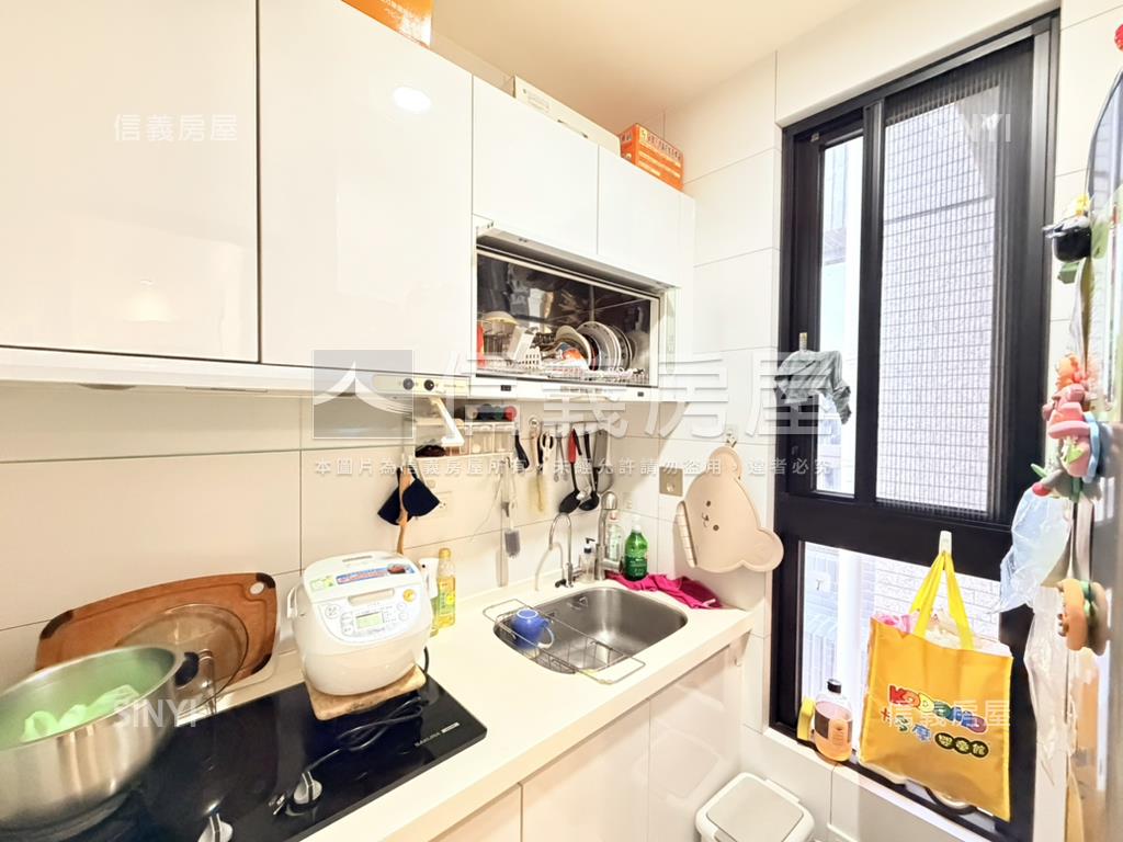 大美棟距遠。精美２房房屋室內格局與周邊環境