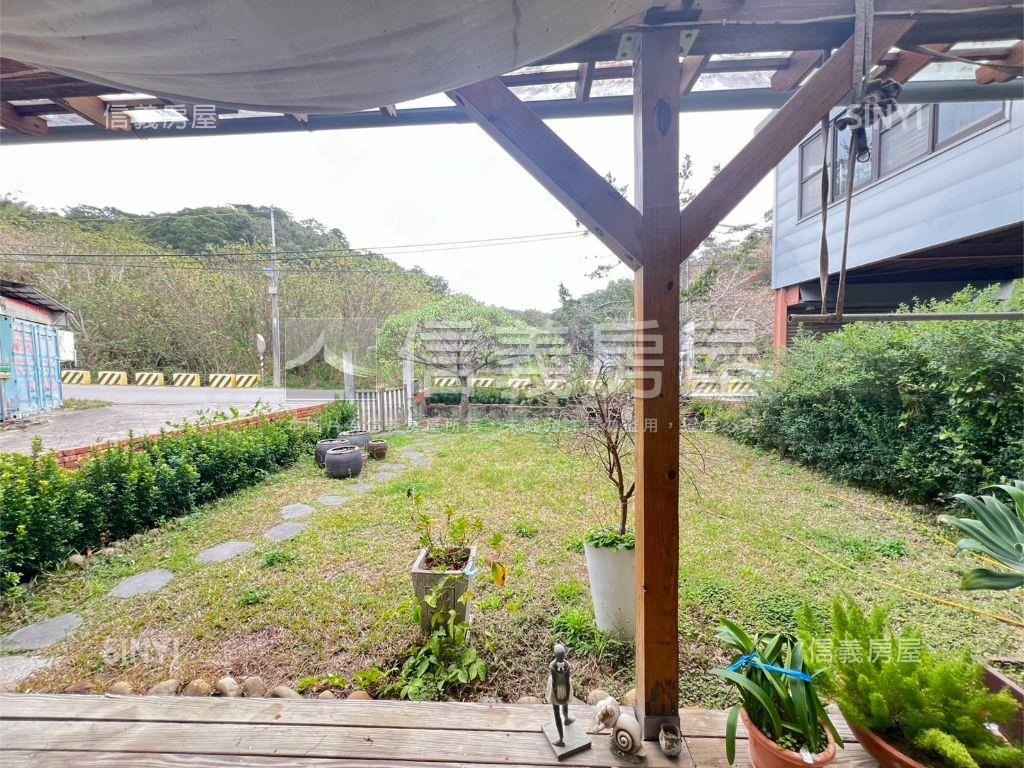 青青草原朝東南別墅房屋室內格局與周邊環境