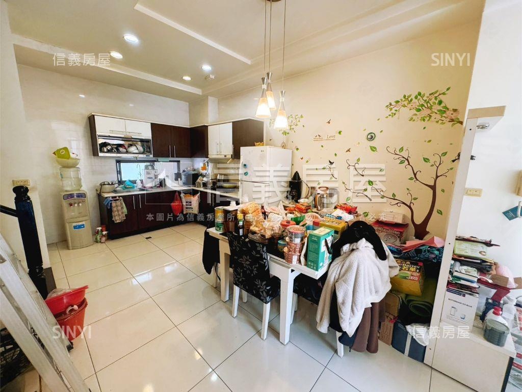 震後臨路透天屋主誠意處理房屋室內格局與周邊環境