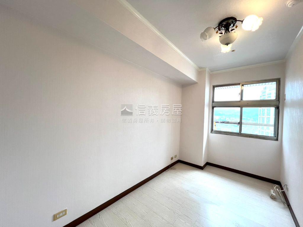 高樓層登峰景觀兩房房屋室內格局與周邊環境