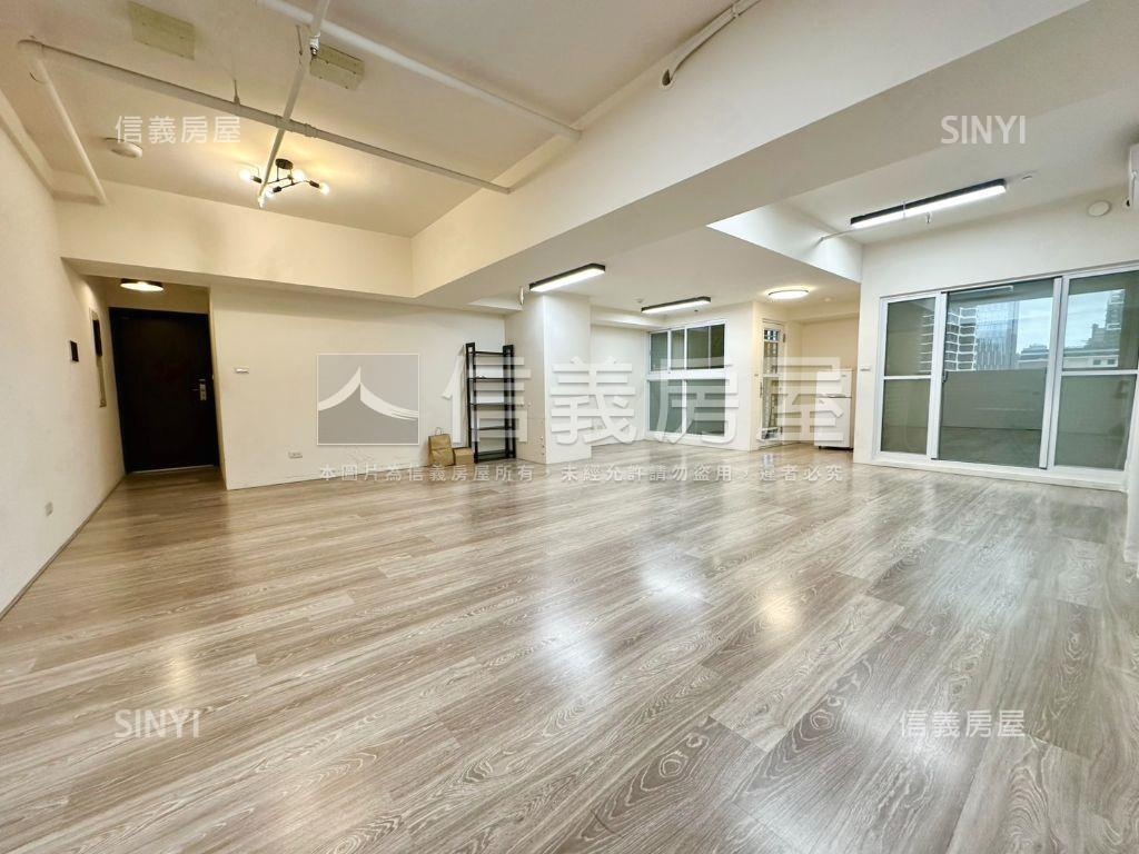 專任容邑ＰＡＲＫ大空間房屋室內格局與周邊環境