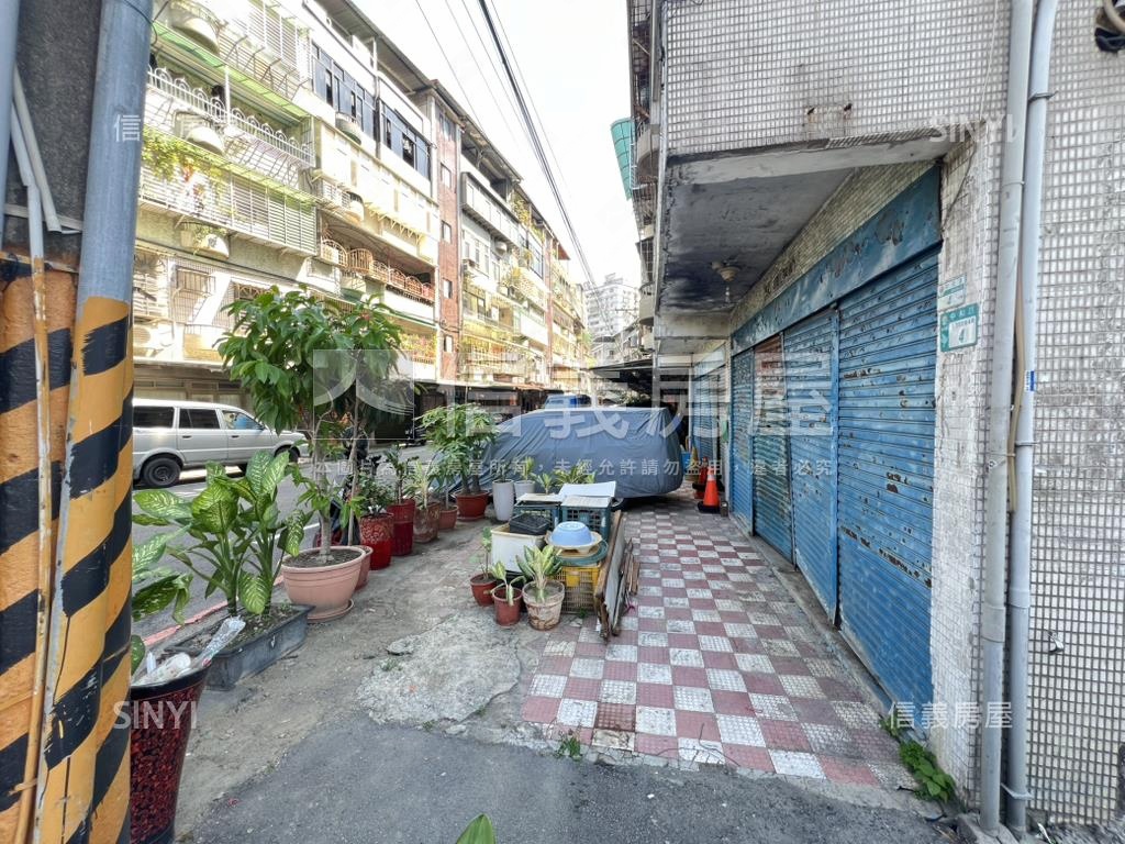 ⭐中和路一加二大空間房屋室內格局與周邊環境
