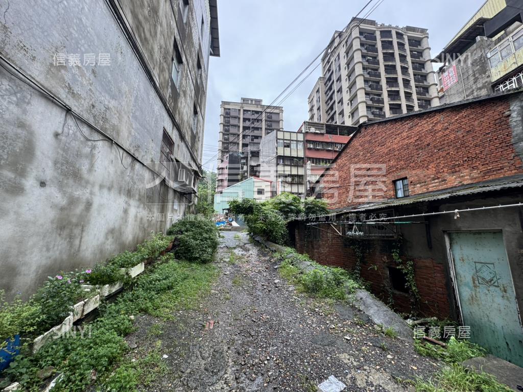 【明志路】低總價兩房房屋室內格局與周邊環境