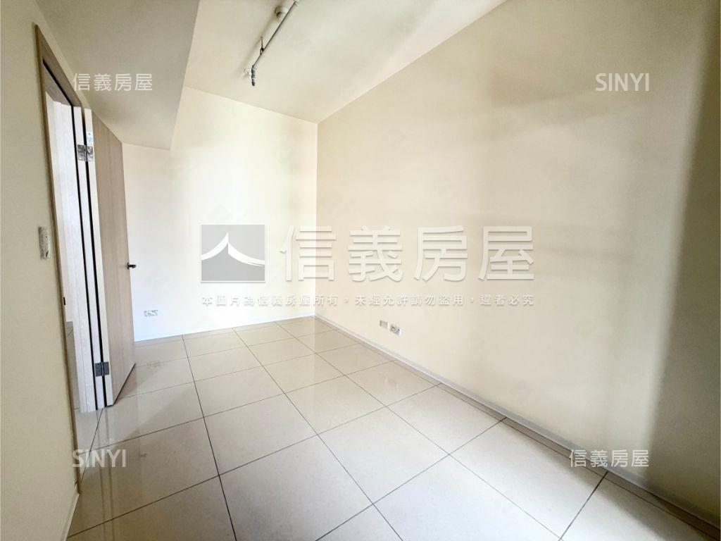 市政１號院˙高樓層平車位房屋室內格局與周邊環境