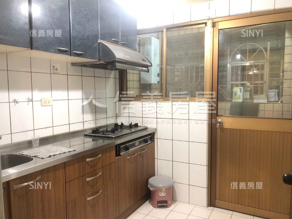 板橋碧瑤江山電梯三房房屋室內格局與周邊環境