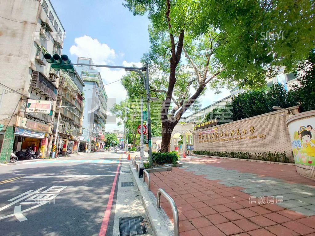 板橋碧瑤江山電梯三房房屋室內格局與周邊環境
