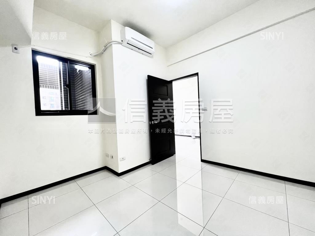 專任金橙拾穗電梯方正兩房房屋室內格局與周邊環境