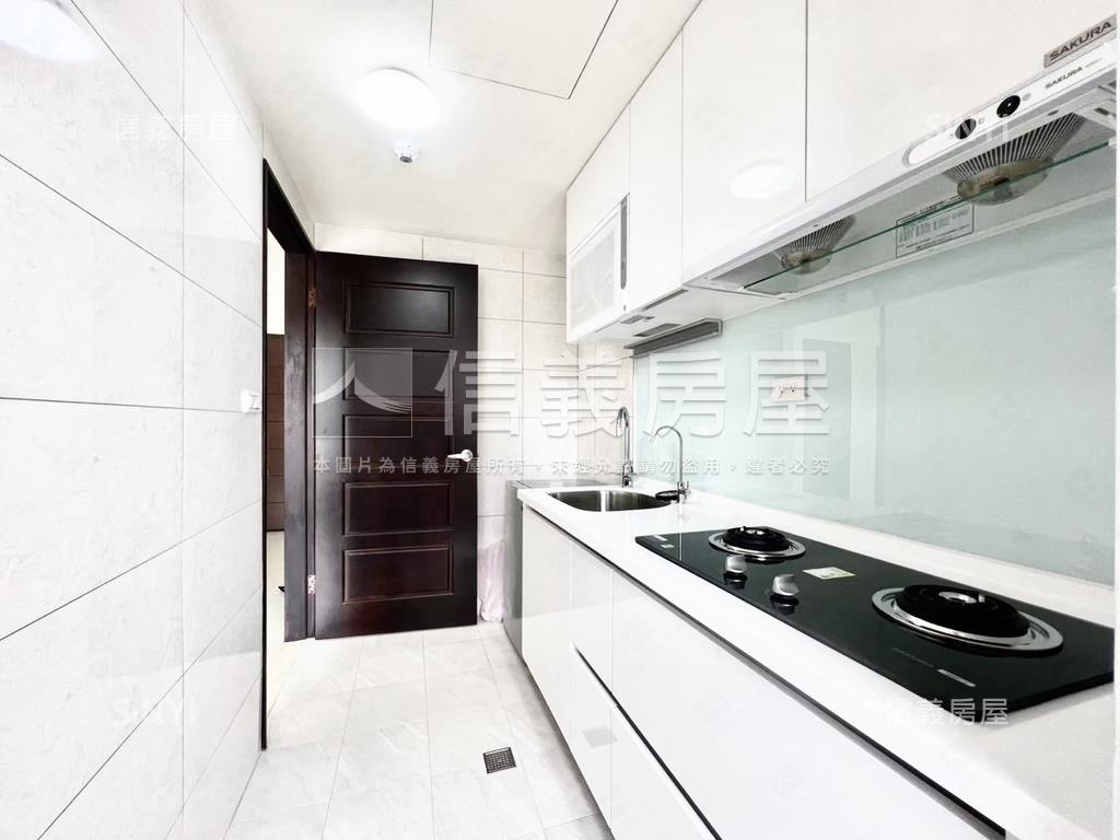 專任金橙拾穗電梯方正兩房房屋室內格局與周邊環境